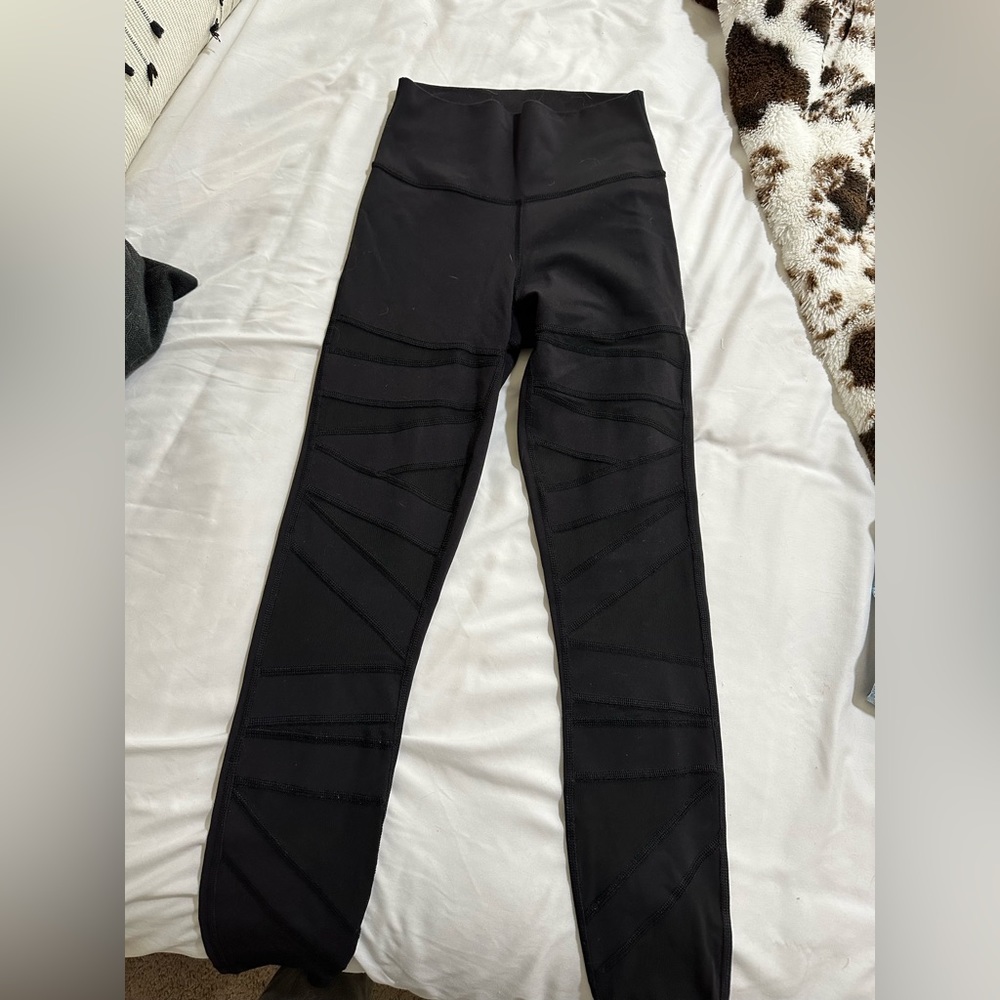 Lulu lemon mesh cross leggings